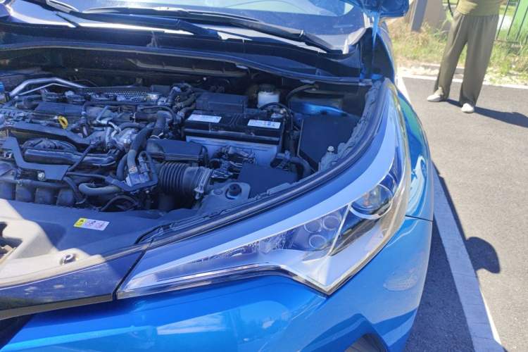 Used Toyota IZOA 2018 2.0L Yichi Edition China V Standard Engine Bay Left