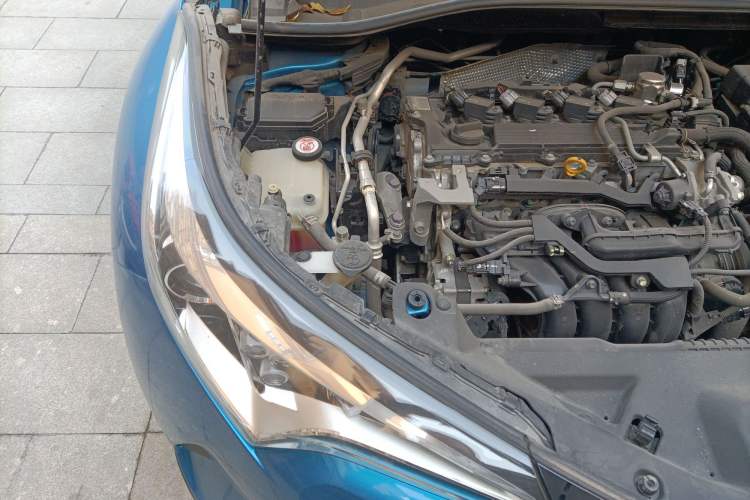 Used Toyota IZOA 2018 2.0L Yichi Edition China V Standard Engine Bay Right