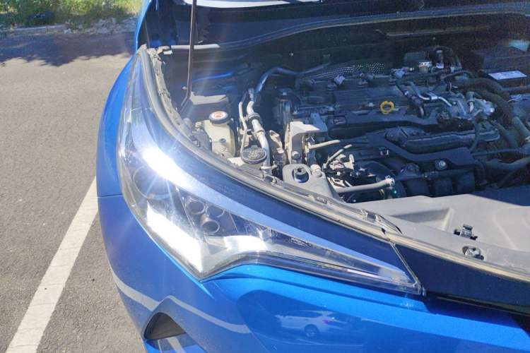 Used Toyota IZOA 2018 2.0L Yichi Edition China V Standard Engine Bay Right