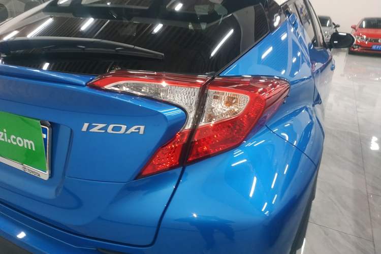 Used Toyota IZOA 2018 2.0L Yichi Edition China V Standard Exterior 6