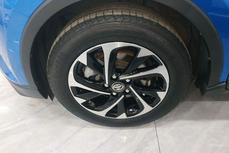 Used Toyota IZOA 2018 2.0L Yichi Edition China V Standard Exterior 7
