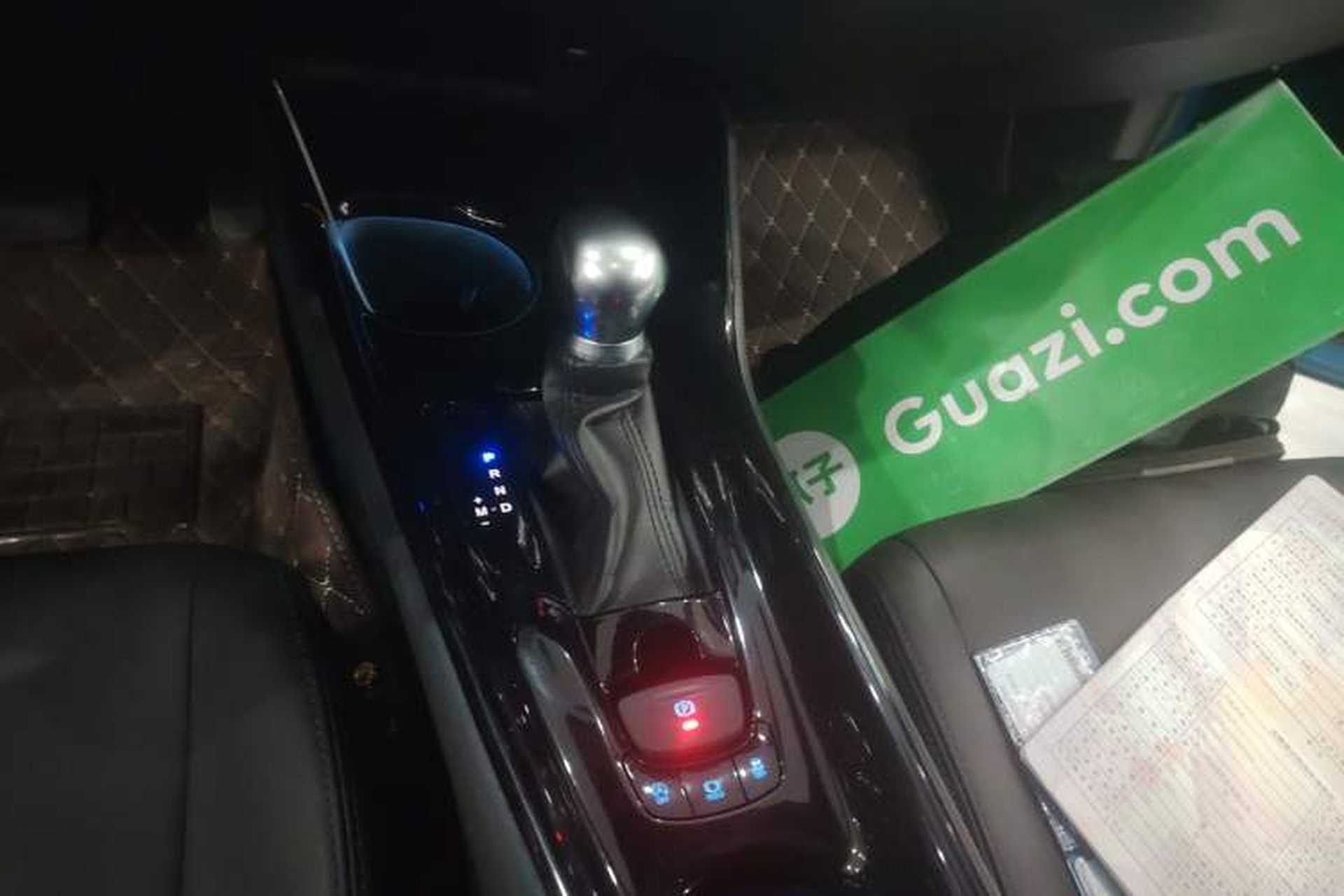 Used Toyota IZOA 2018 2.0L Yichi Edition China V Standard Gear Lever