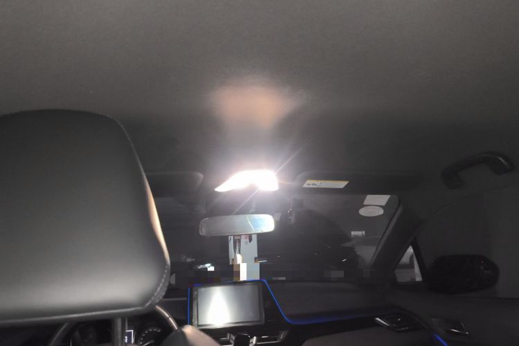 Used Toyota IZOA 2018 2.0L Yichi Edition China V Standard Headliner