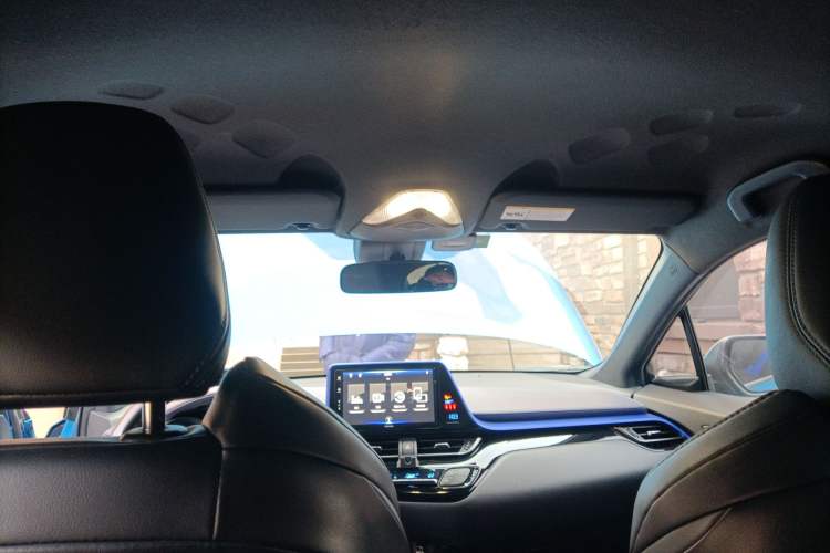 Used Toyota IZOA 2018 2.0L Yichi Edition China V Standard Headliner