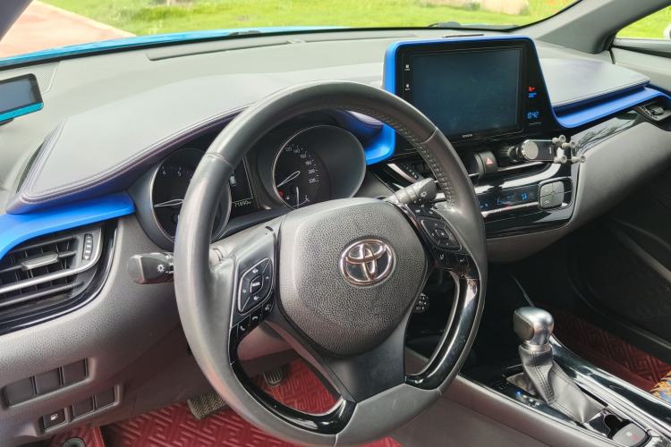 Used Toyota IZOA 2018 2.0L Yichi Edition China V Standard Interior 2