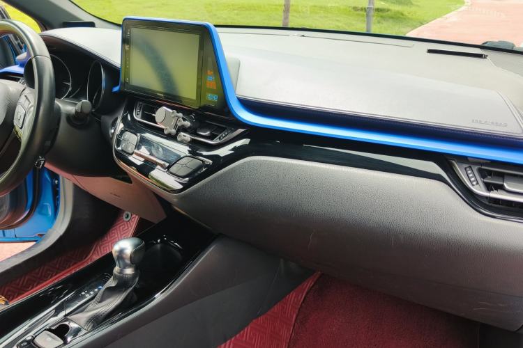 Used Toyota IZOA 2018 2.0L Yichi Edition China V Standard Interior 3