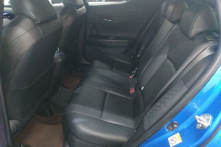 Used Toyota IZOA 2018 2.0L Yichi Edition China V Standard Interior 4