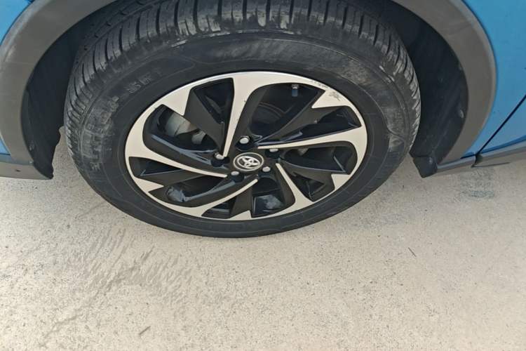 Used Toyota IZOA 2018 2.0L Yichi Edition China V Standard Left Front Wheel Hub