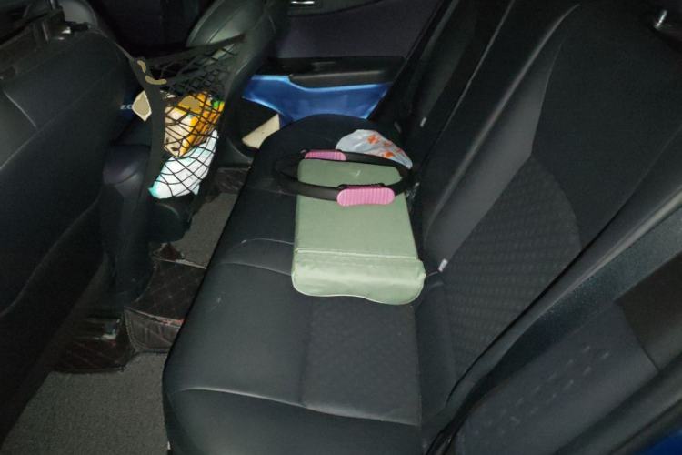 Used Toyota IZOA 2018 2.0L Yichi Version China VI Standard Left Rear Seat