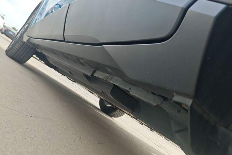 Used Toyota IZOA 2018 2.0L Yichi Edition China V Standard Left Side Sill