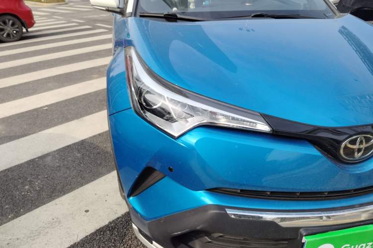 Used Toyota IZOA 2018 2.0L Yichi Edition China V Standard Right Front Headlight