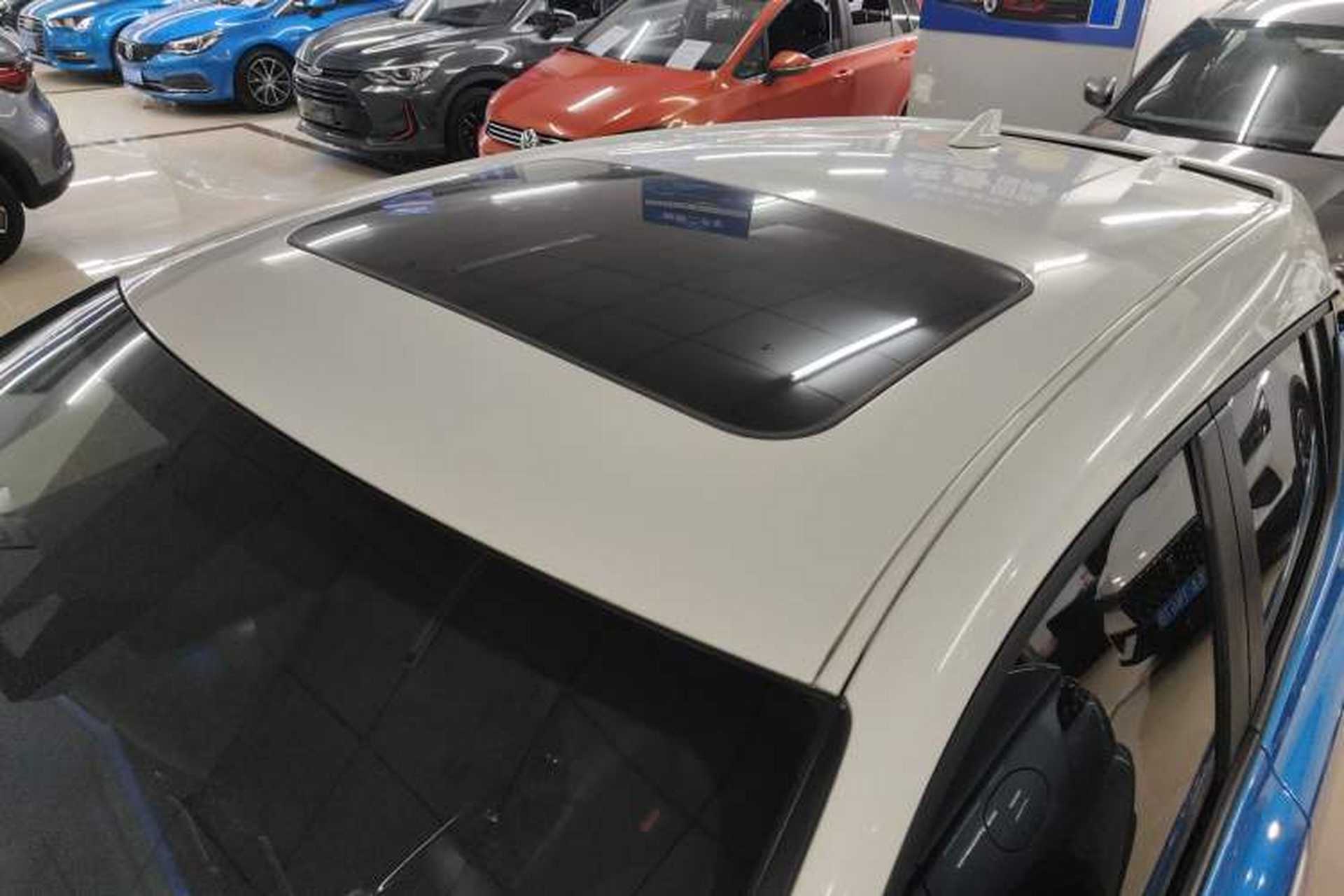 Used Toyota IZOA 2018 2.0L Yichi Version China VI Standard Roof