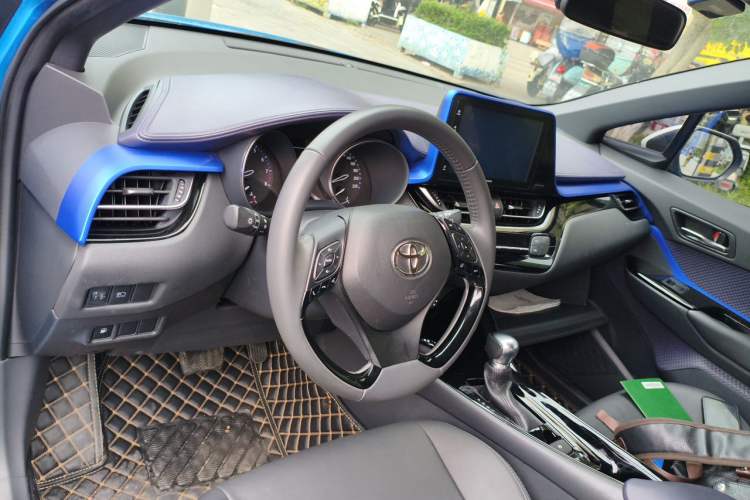 Used Toyota IZOA 2018 2.0L Yichi Version China VI Standard Steering Wheel