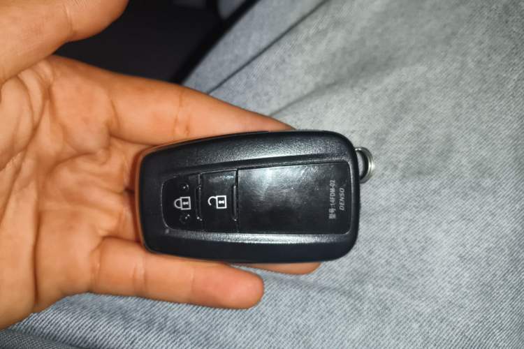 Used Toyota IZOA 2018 2.0L Yichi Edition China V Standard Vehicle Key