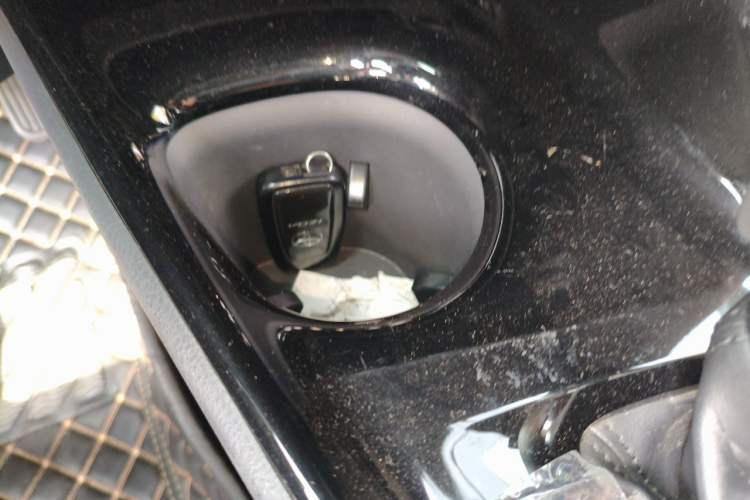 Used Toyota IZOA 2018 2.0L Yichi Version China VI Standard Vehicle Key