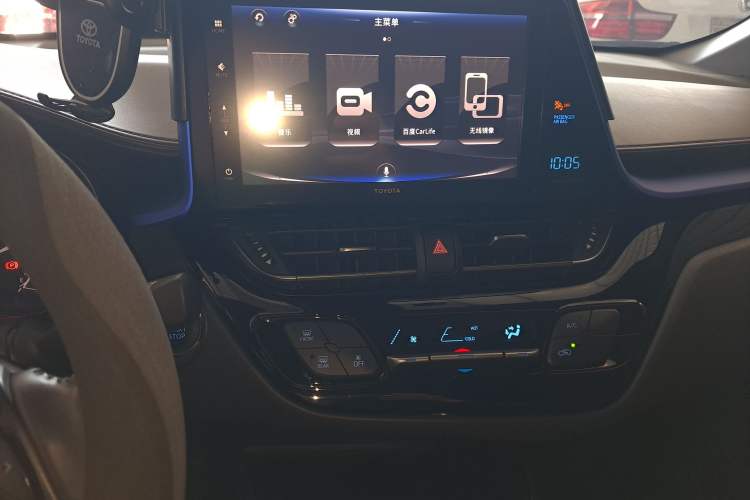 Used Toyota IZOA 2018 2.0L Yichi Version China VI Standard Audio And AC Panel