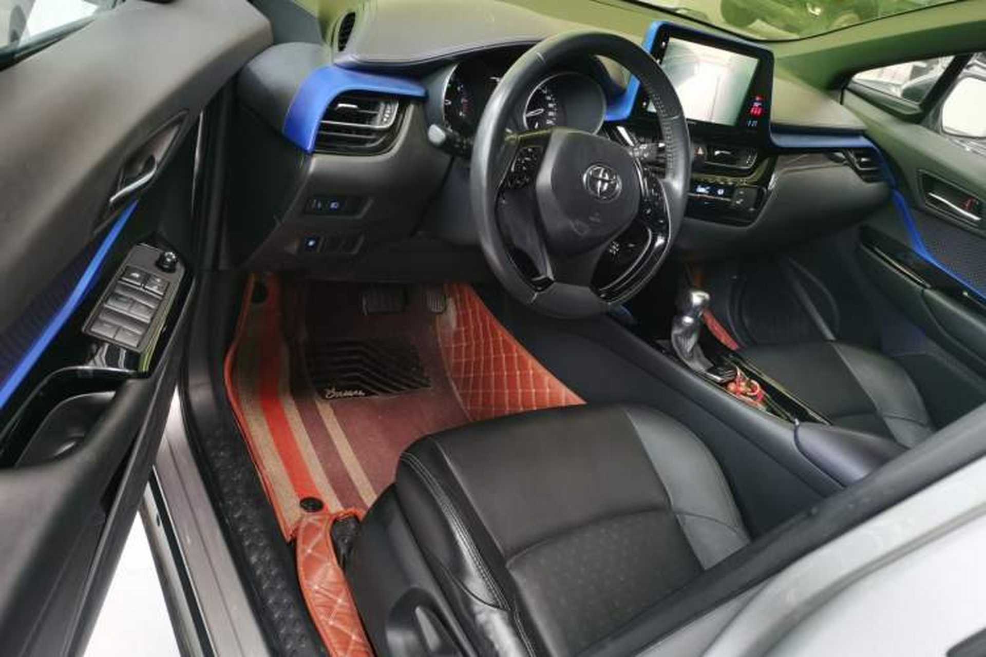 Used Toyota IZOA 2018 2.0L Yichi Version China VI Standard Driver Seat