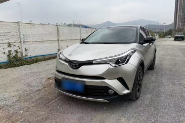 Used Toyota IZOA 2018 2.0L Yichi Version China VI Standard
