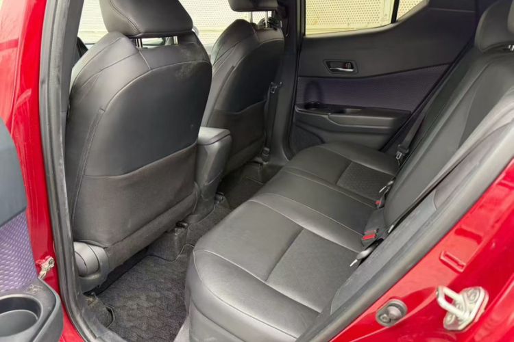 Used Toyota IZOA 2018 2.0L Yichi Version China VI Standard Interior 1