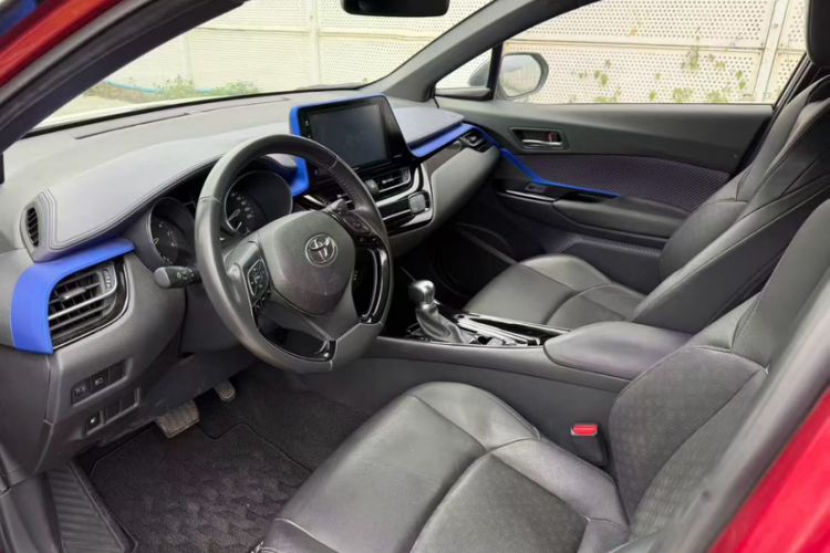 Used Toyota IZOA 2018 2.0L Yichi Version China VI Standard Interior 2