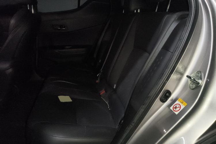 Used Toyota IZOA 2018 2.0L Yichi Edition China V Standard Interior 4