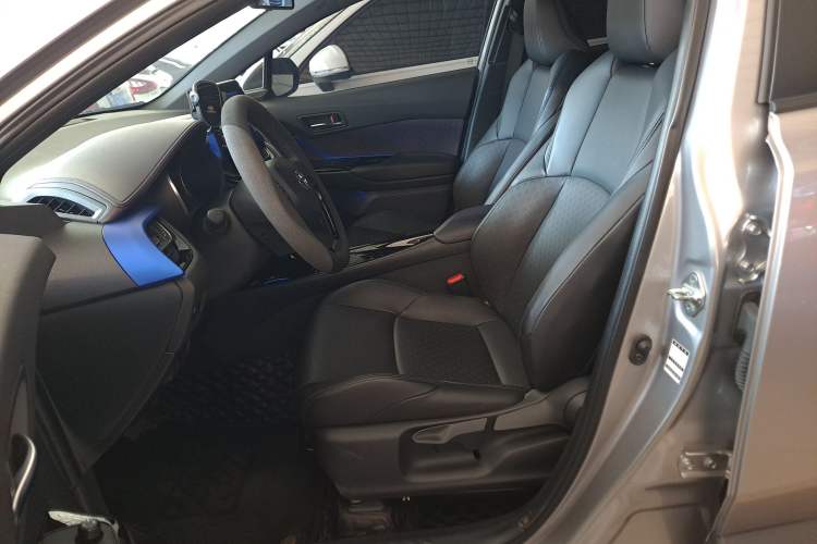 Used Toyota IZOA 2018 2.0L Yichi Version China VI Standard Left Front Seat