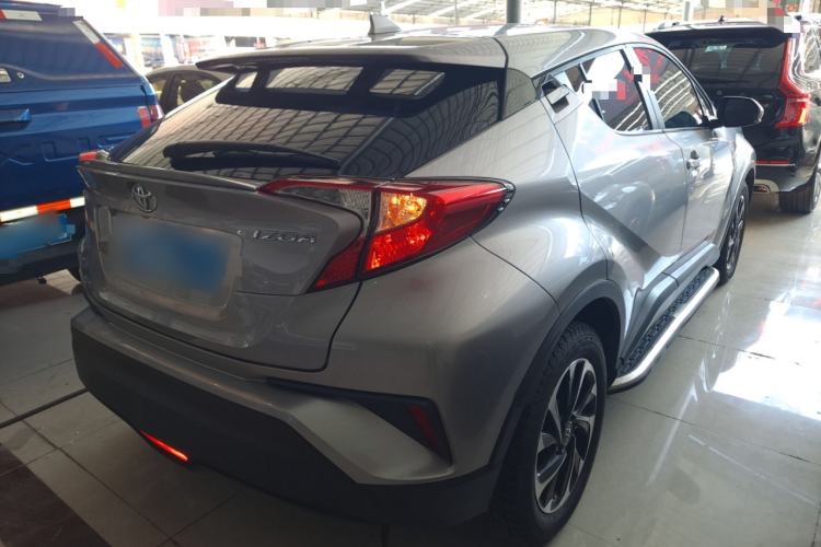Used Toyota IZOA 2018 2.0L Yichi Version China VI Standard Rear Right 45 Deg