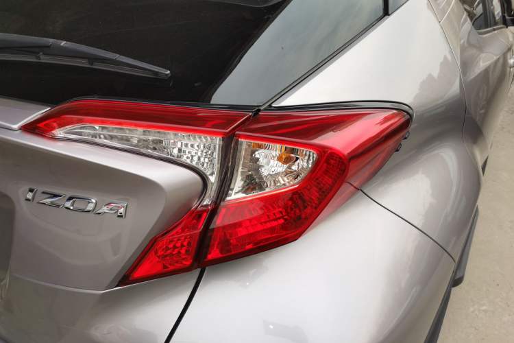 Used Toyota IZOA 2018 2.0L Yichi Version China VI Standard Right Rear Taillight
