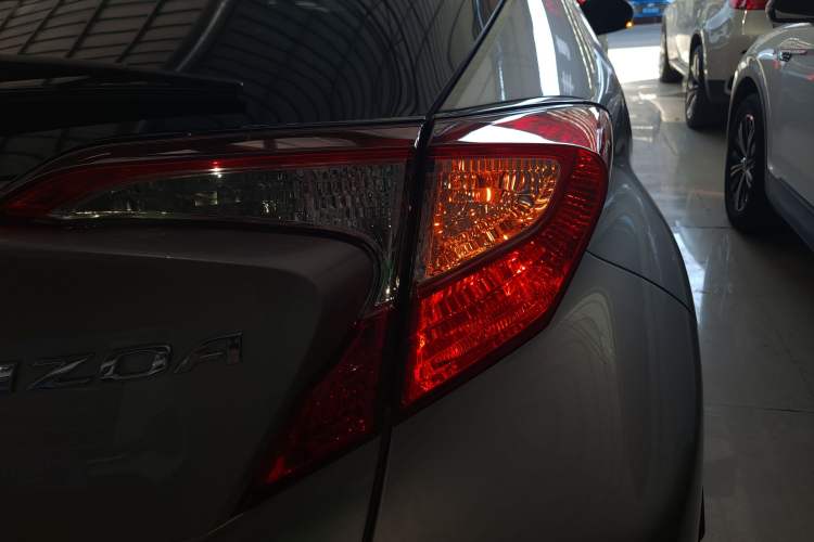 Used Toyota IZOA 2018 2.0L Yichi Version China VI Standard Right Rear Taillight