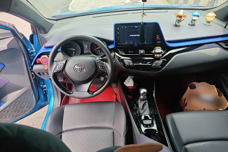 Used Toyota IZOA 2018 2.0L Yichi Edition China V Standard Center Console