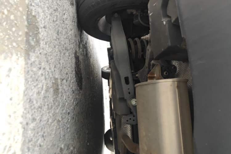 Used Toyota IZOA 2018 2.0L Yichi Edition China V Standard Chassis Front Left