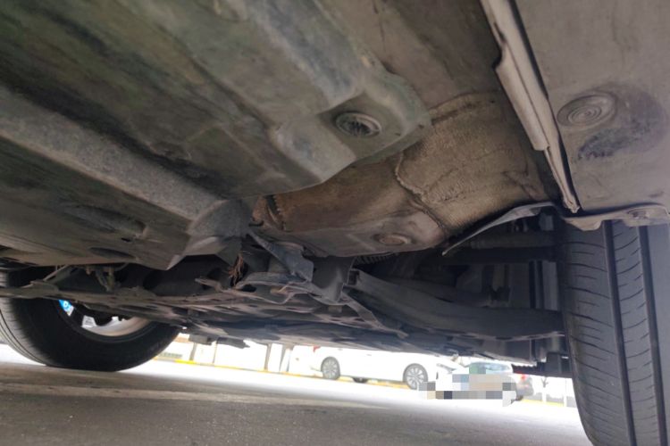Used Toyota IZOA 2018 2.0L Yichi Version China VI Standard Chassis Front Right