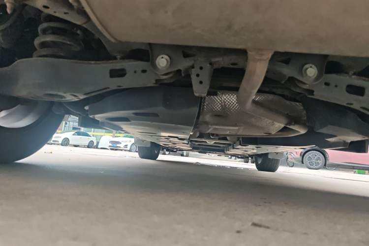 Used Toyota IZOA 2018 2.0L Yichi Version China VI Standard Chassis Rear