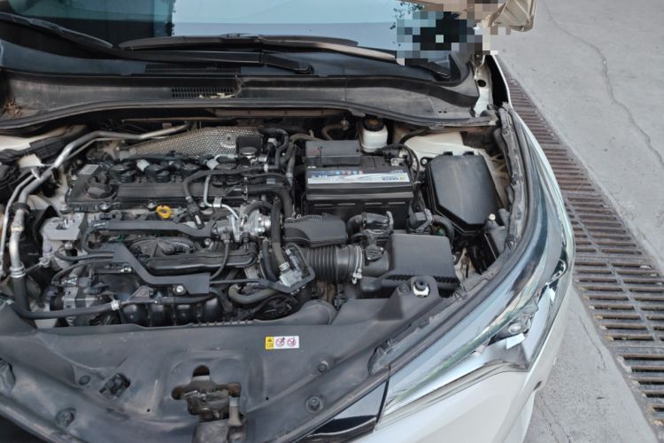 Used Toyota IZOA 2018 2.0L Yichi Edition China V Standard Engine Bay Left