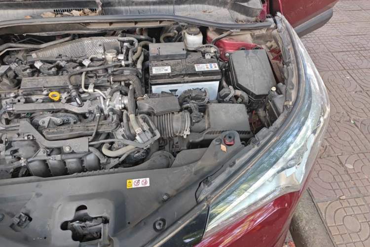 Used Toyota IZOA 2018 2.0L Yichi Edition China V Standard Engine Bay Left