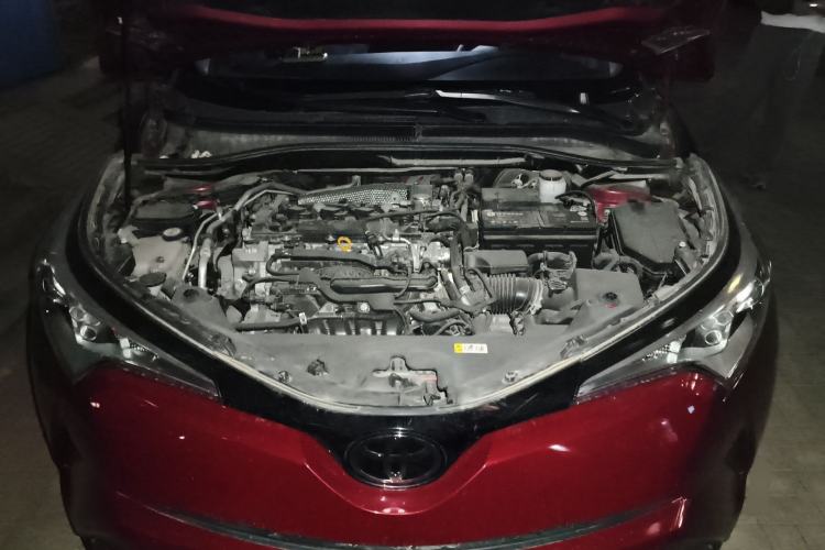 Used Toyota IZOA 2018 2.0L Yichi Edition China V Standard Engine Bay