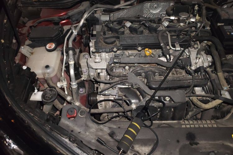 Used Toyota IZOA 2018 2.0L Yichi Edition China V Standard Engine Bay Right