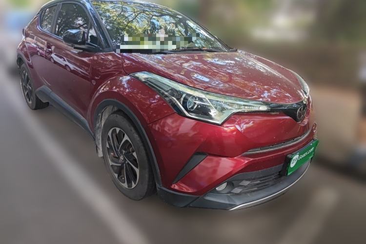 Used Toyota IZOA 2018 2.0L Yichi Edition China V Standard Front Right 45 Deg
