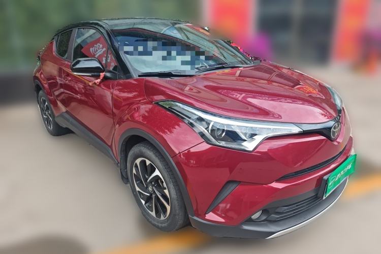 Used Toyota IZOA 2018 2.0L Yichi Version China VI Standard Front Right 45 Deg