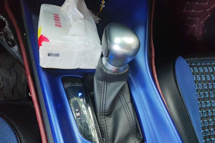 Used Toyota IZOA 2018 2.0L Yichi Edition China V Standard Gear Lever