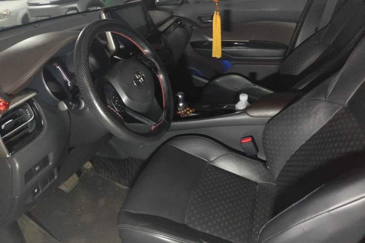 Used Toyota IZOA 2018 2.0L Yixuan Version China V Standard Left Front Seat