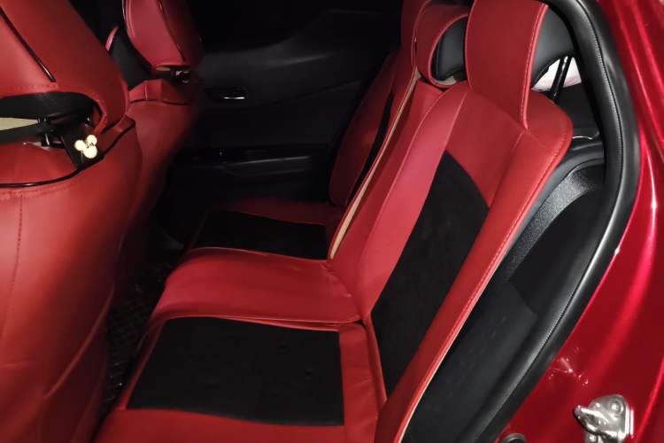 Used Toyota IZOA 2018 2.0L Yichi Edition China V Standard Left Rear Seat