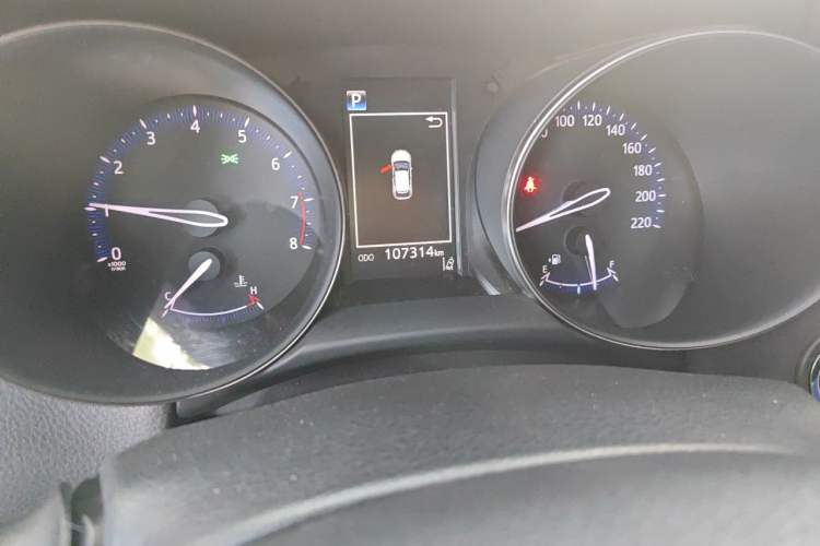 Used Toyota IZOA 2018 2.0L Yichi Edition China V Standard Odometer Close Up