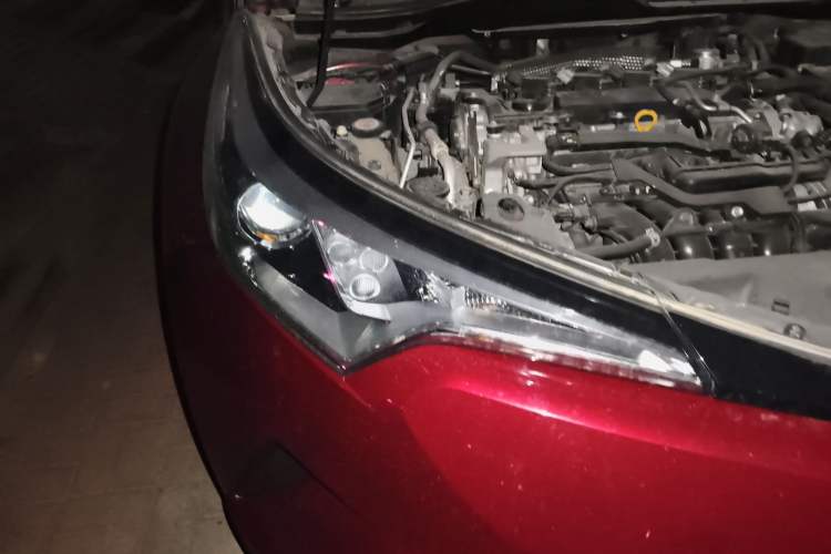 Used Toyota IZOA 2018 2.0L Yichi Edition China V Standard Right Front Headlight