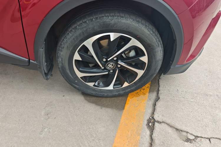 Used Toyota IZOA 2018 2.0L Yichi Version China VI Standard Right Front Wheel Hub