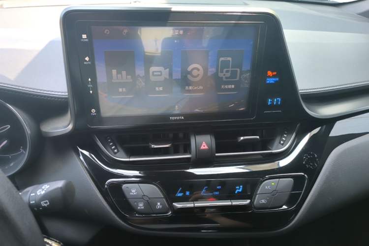 Used Toyota IZOA 2018 2.0L Yidong Version China V Standard Audio And AC Panel