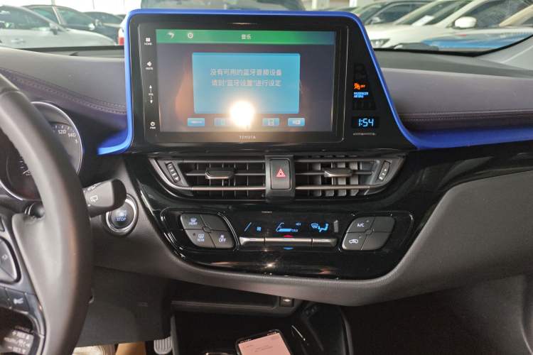 Used Toyota IZOA 2018 2.0L Yichi Version China VI Standard Audio And AC Panel