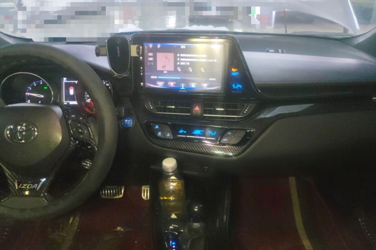 Used Toyota IZOA 2018 2.0L Yichi Version China VI Standard Audio And AC Panel