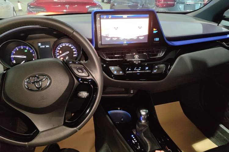 Used Toyota IZOA 2018 2.0L Yichi Version China VI Standard Audio And AC Panel