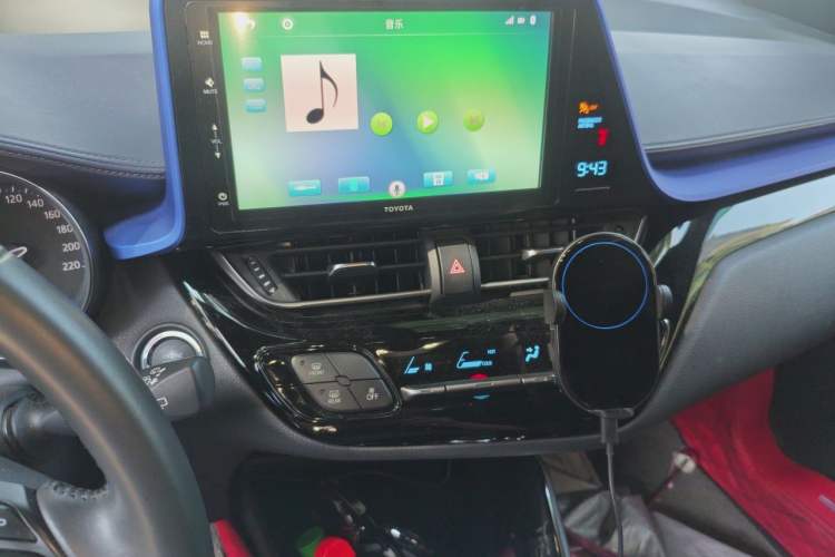 Used Toyota IZOA 2018 2.0L Yichi Version China VI Standard Audio And AC Panel